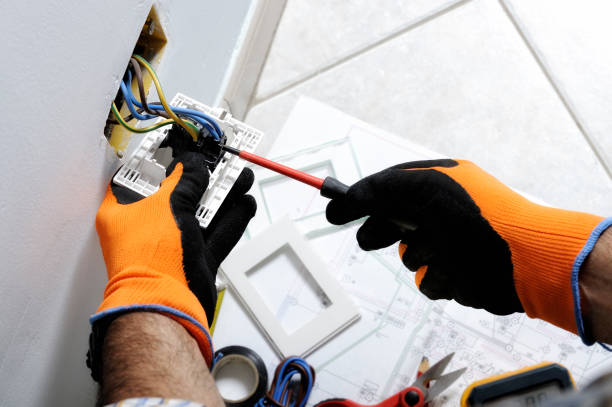 Best Electrical Outlet Installation and Repair  in Hondo, TX